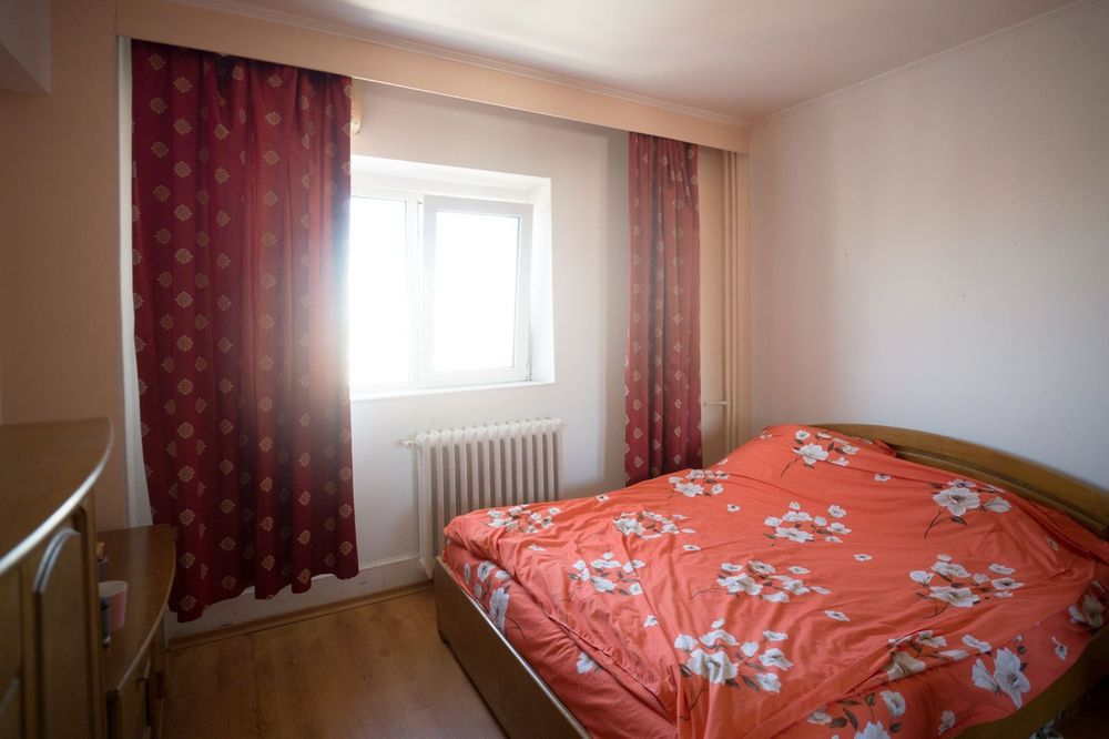 Imobiliare/Vanzare apartament 4 camere, str. Margeanului, Bucuresti, 145 000 euro