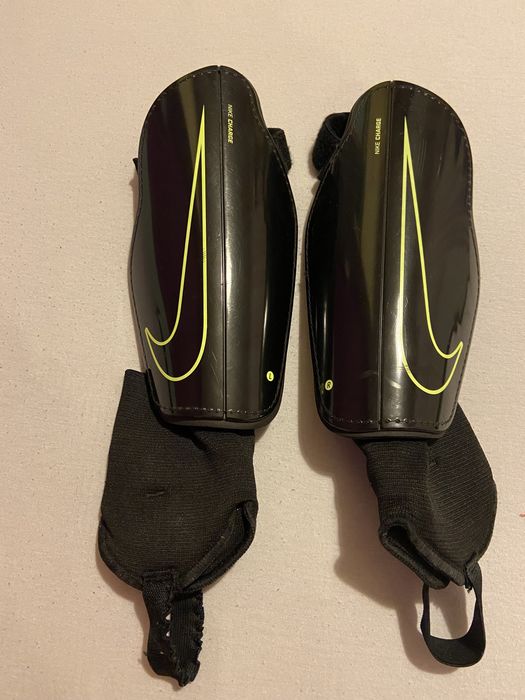 Кори Nike Charge