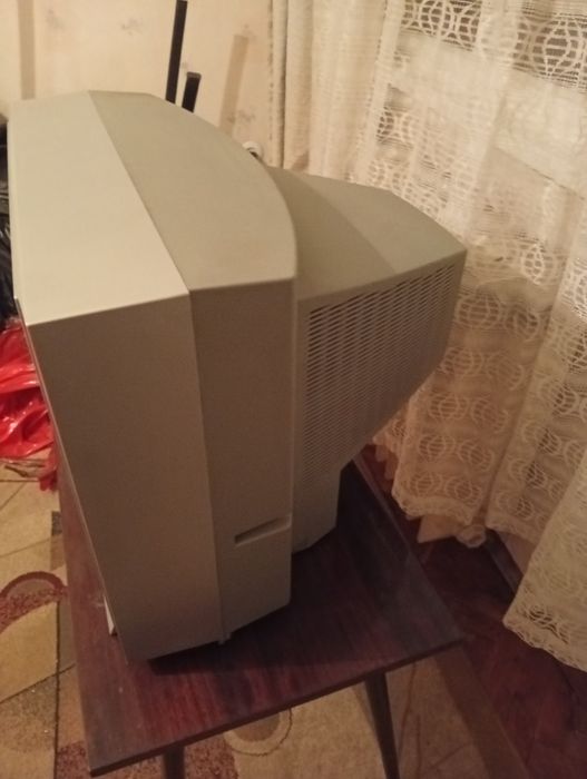 Телевизор TOSHIBA диагонал 53 см