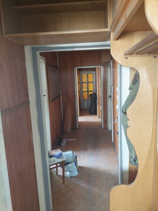 Apartament 3 camere AN etaj 8/8 zona Rogerius