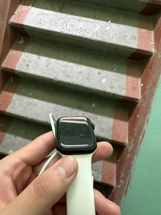Apple watch 8/45