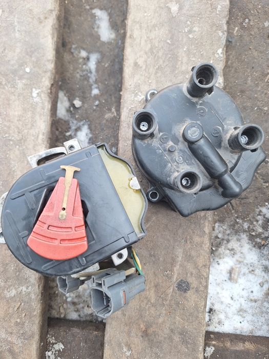 Трамблёр на Тойота Карина Е объём 1.6