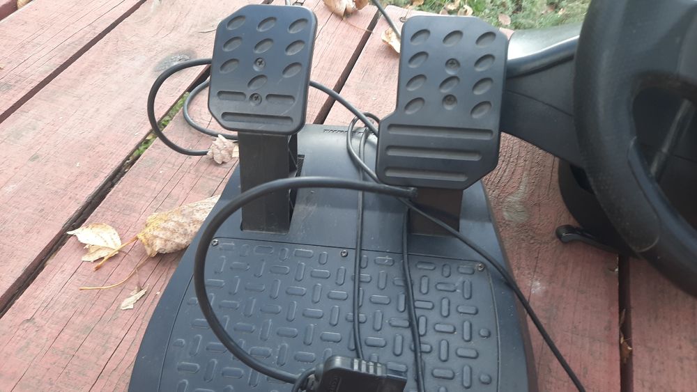 РульThrustMaster Ferrari GT Experience