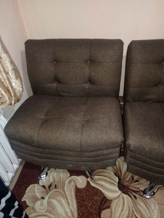 Продам диван и два кресла
