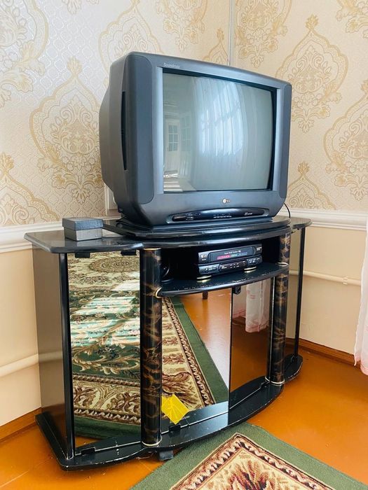 Продается Телевизор ЛГ