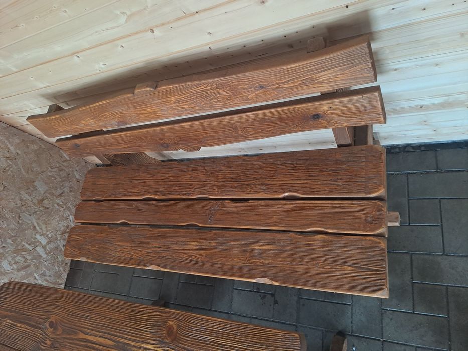 Продам стол с лавочкой