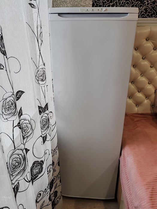 Морозильная камера бирюса 116