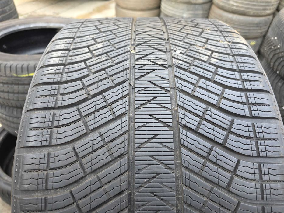 2бр Зимни гуми 295 30 20 - Michelin