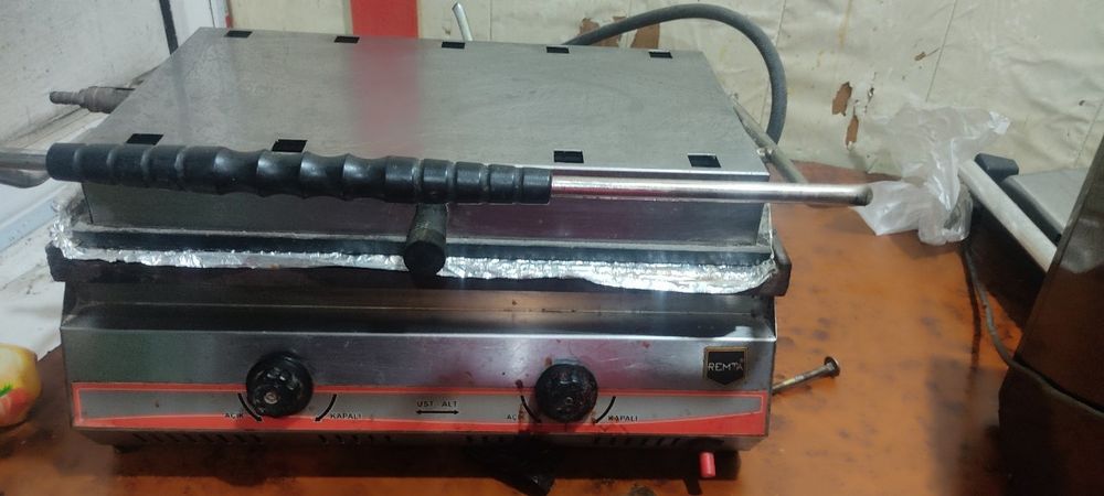 Холоделник ва тостер