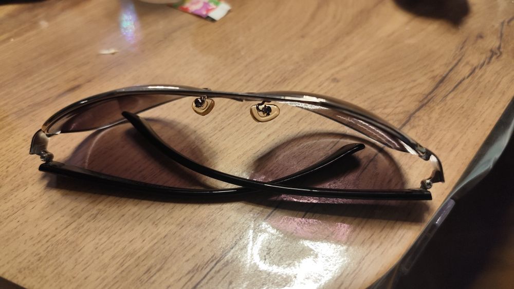 Слънчеви очила марка H1N1 и марка Giovanni Bros