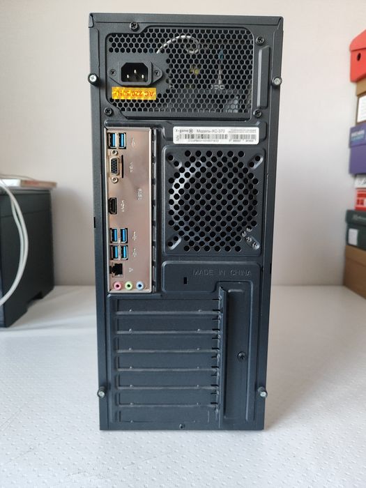 Компьтер в комплекте