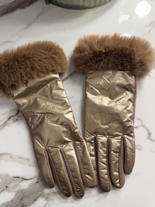 Дамски ръкавици с пух