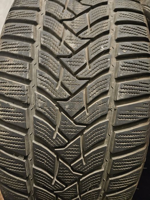 4 бр. Зимни гуми 225 55 17 зимни и летни