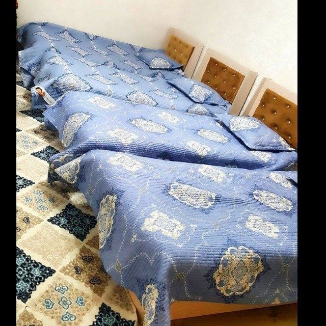 Oq tosh dacha sotiladi