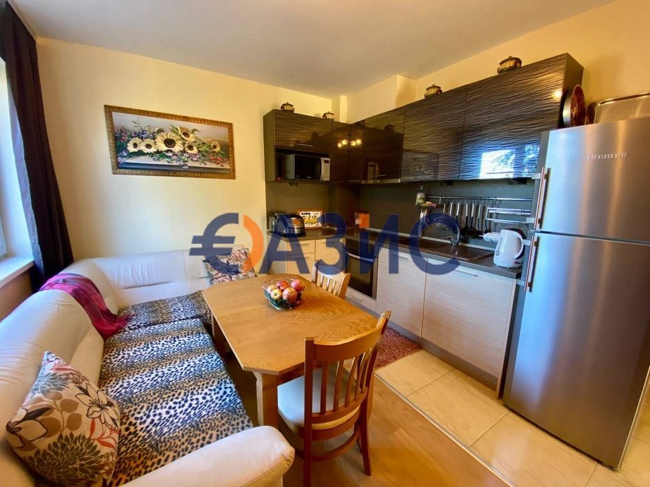 Продава се Четиристаен апартамент в к.к. Слънчев бряг - 92 кв.м за 1060 €/кв.м - Снимка #3