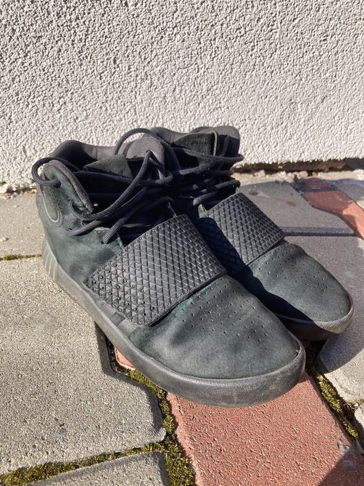 Papuci Adidas Tubular negrii