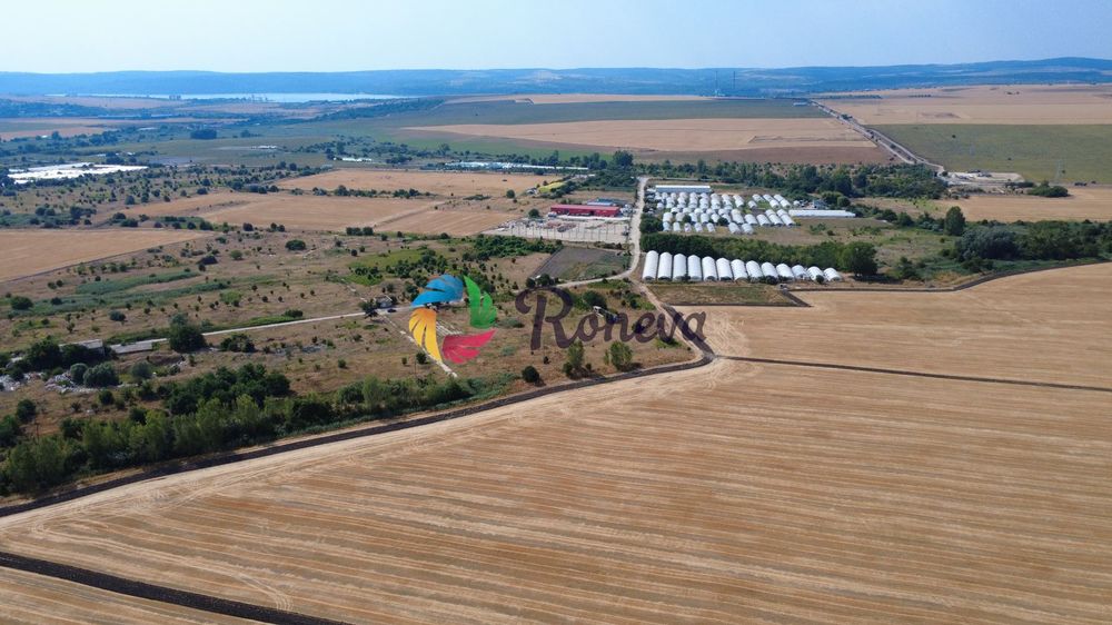 Парцел в Варна, област-гр. Игнатиево площ 15185 цена 1518500