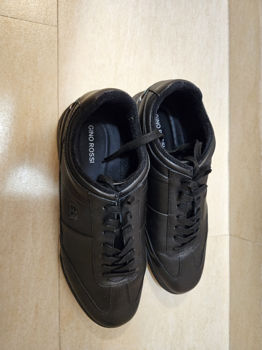 Обувки GINO ROSSI № 43