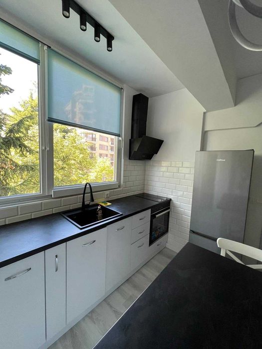 Дава се под наем Тристаен апартамент в Бургас, Лазур - 84 кв.м за 750 € - Снимка #1