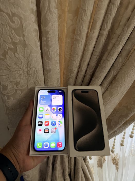iPhone 15 Pro 256Gb - В идеальном состоянии