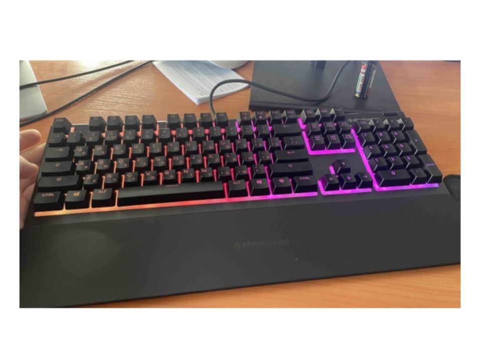 Клавиатура SteelSeries Apex 3