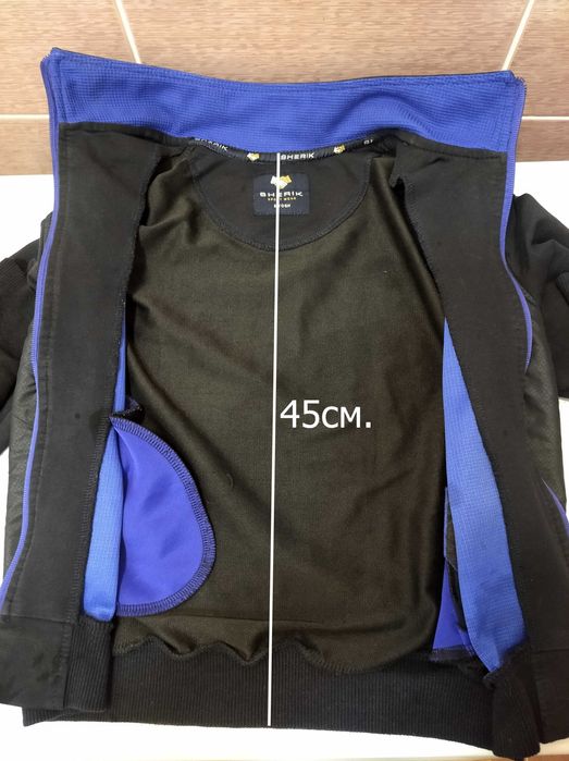 Детский спортивный костюм.