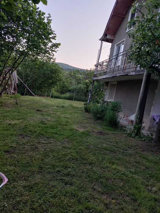 Продава се Къща в с. Ярлово, Област София-област - 100 кв.м за 520 €/кв.м - Снимка #2