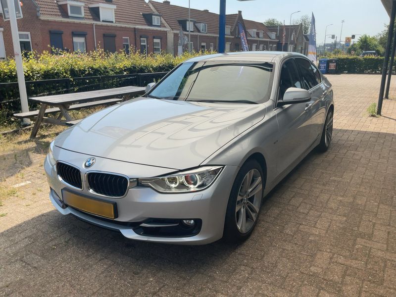 BMW 3er 320d EfficientDynamics Edition 2015