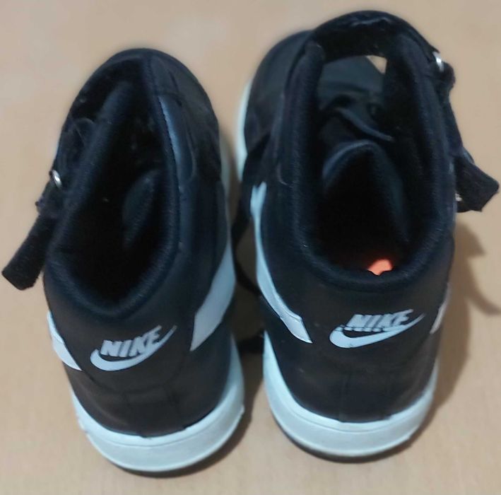 Обувки номер 33 за момче