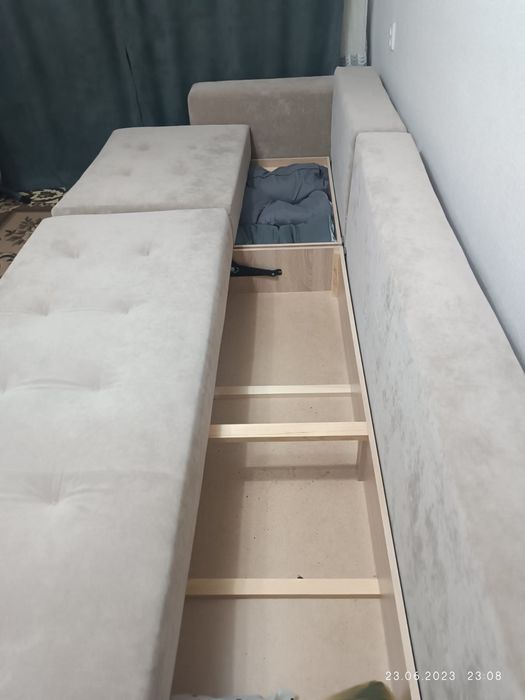 Продам диван в связи с ремонтом