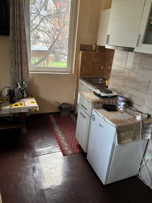 Продавам къща в гр. Златица