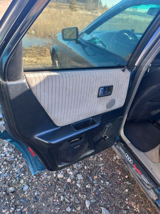 Продам автомобиль Ауди б4