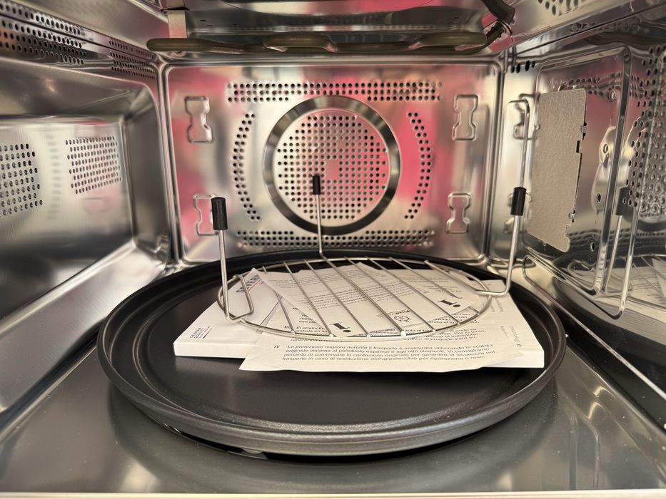 Cuptor cu microunde Severin 4 in 1