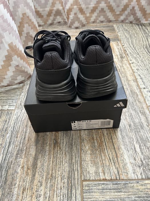 Кроссовки Addidas 36 размер