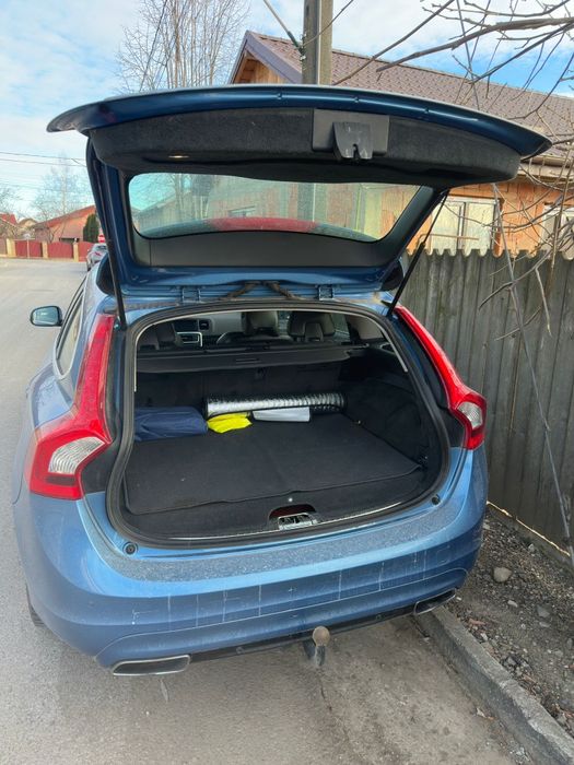 Volvo v60 plug-in hybrid 2,4 diesel