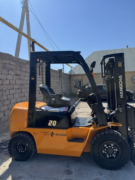 Вилочный погрузчик