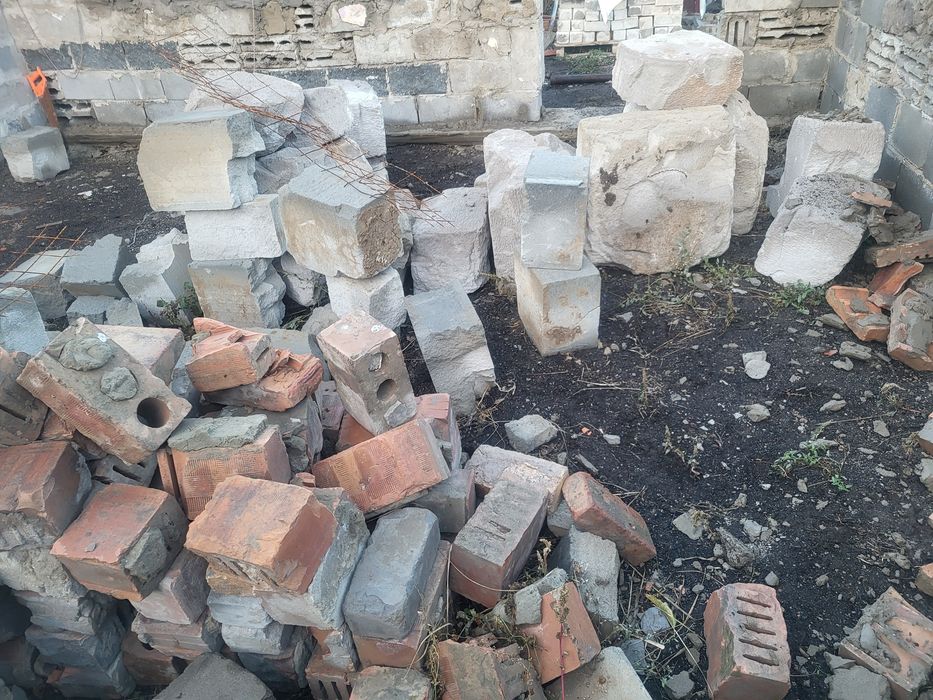 Продам кирпич  газоблок