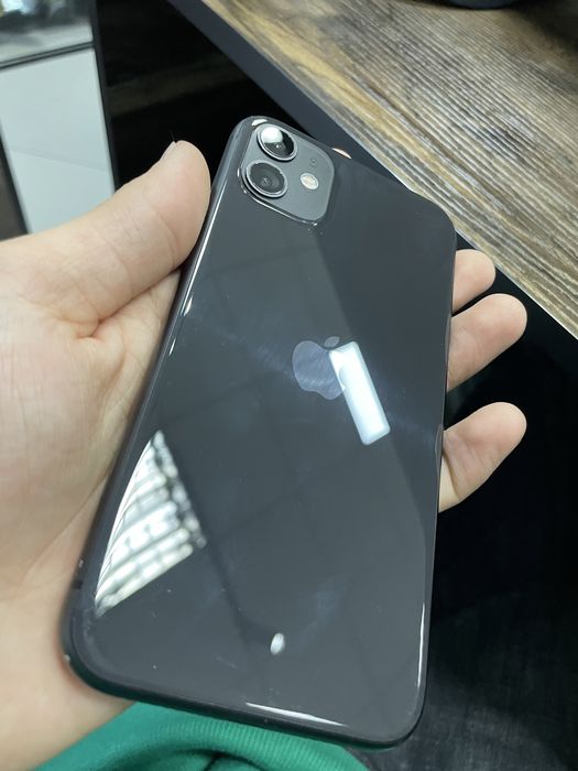 Продаю айфон 11 64гб
