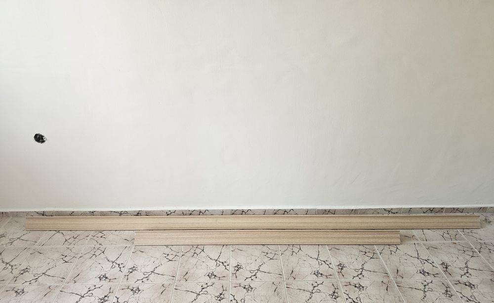 3бр.Корнизи  двуканален с цвят орех