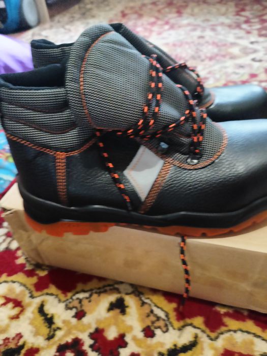 Спей обувь новый коробкасымен