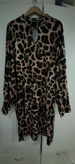 Рокля в тигров цвят