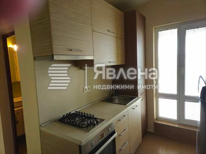 Дава се под наем Едностаен апартамент в София, Витоша - 40 кв.м за 423.81 € - Снимка #9