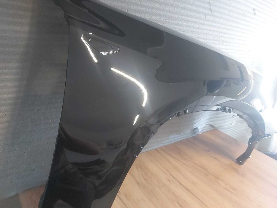 Aripa Fata Dreapta BMW X6/E71 An 2008-2014 (i668 (Negru))