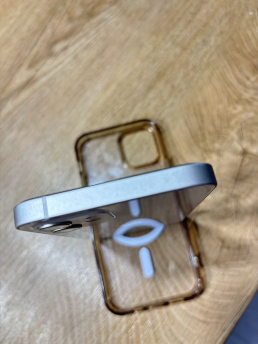 Айфон 12. 128 gb Много запазен тел