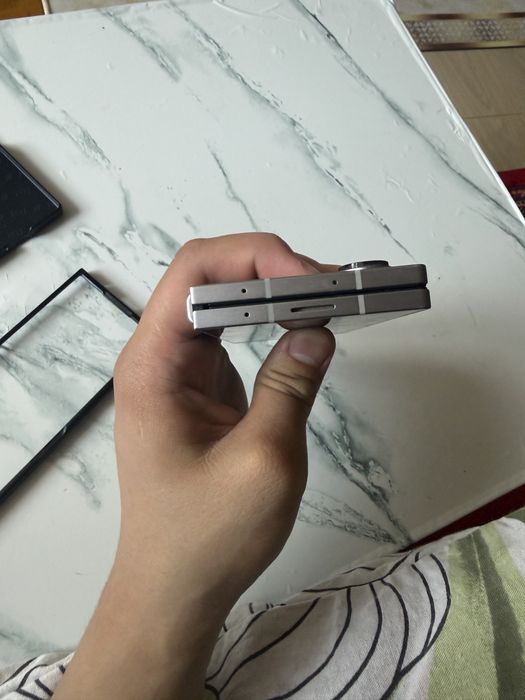Samsung galaxy z fold 6