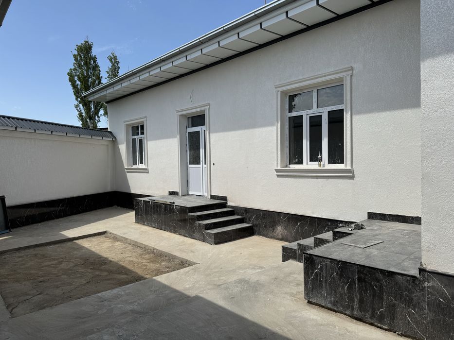 Uy sotiladi 4xona 2,2 sotix