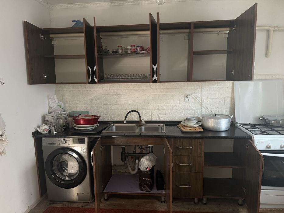 Кухонный гарнитур срочно