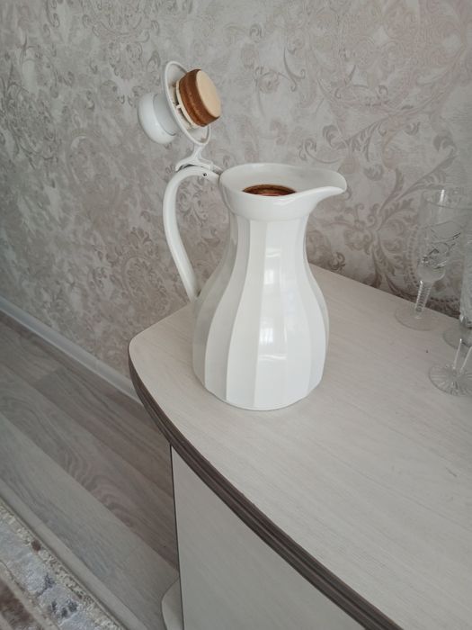 Продам термос 1 литр