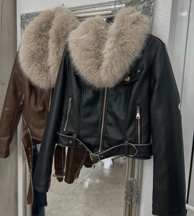 Дамско черно кожено яке