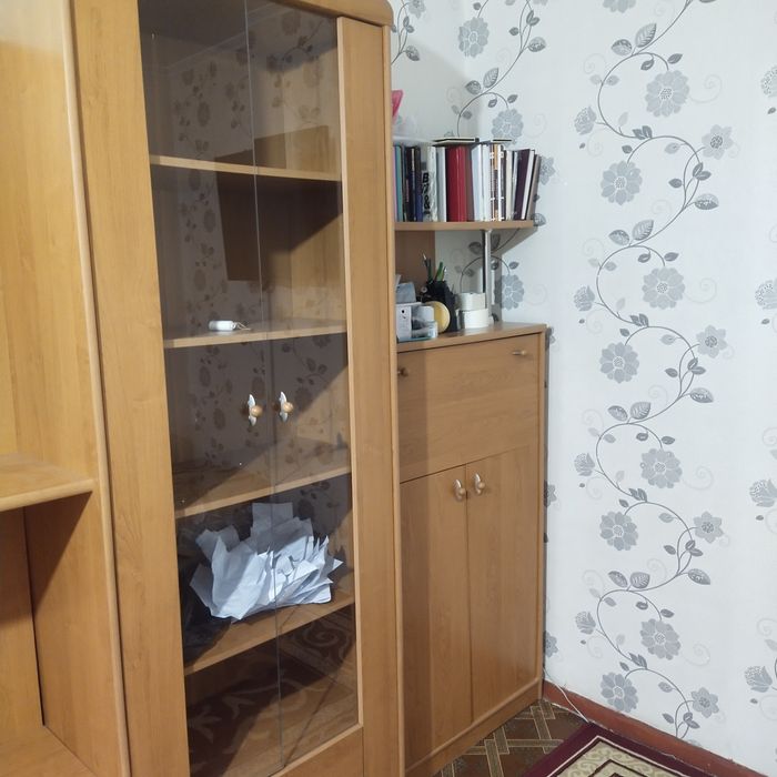 Продам стенку в хорошем состояние